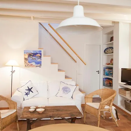 Tatil Evi Let's Holidays House Close To The Castle