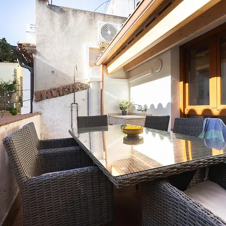 Lets Holidays House Close To The Castle توسا ذي مار